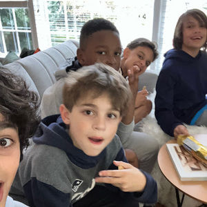 Meet your Posher, Jad